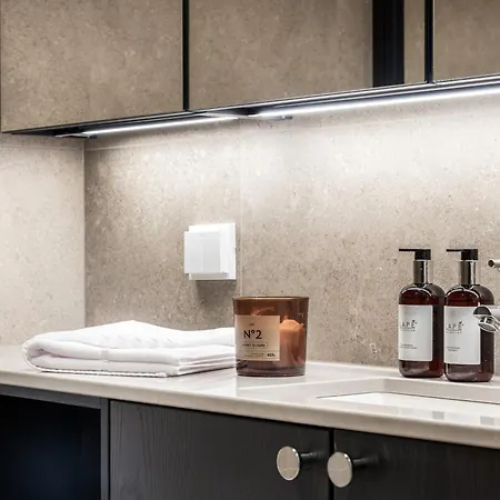 The Crown Of Fjaellen By Hilla *