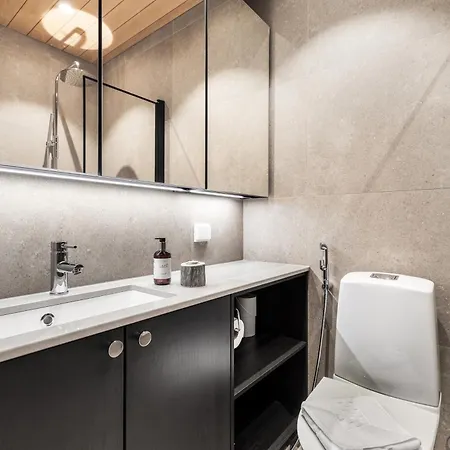 The Crown Of Fjaellen By Hilla * Levi