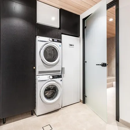 The Crown Of Fjaellen By Hilla *