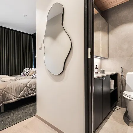 The Crown Of Fjaellen By Hilla *