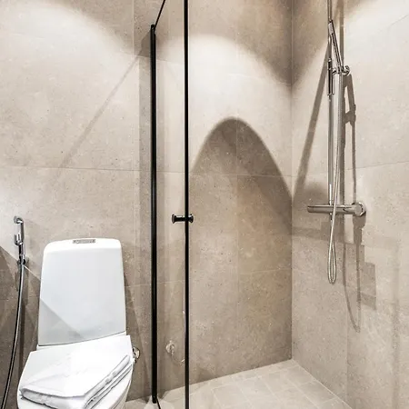 The Crown Of Fjaellen By Hilla * Levi