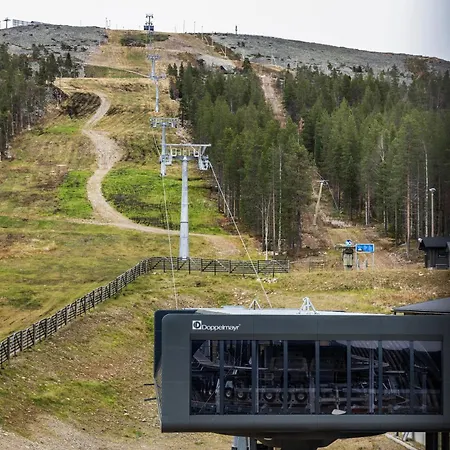 The Crown Of Fjaellen By Hilla * Levi